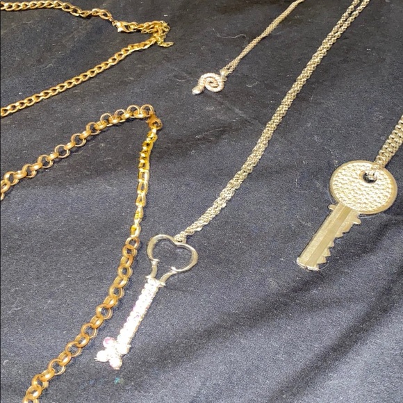 Necklace bundle - Picture 2 of 3